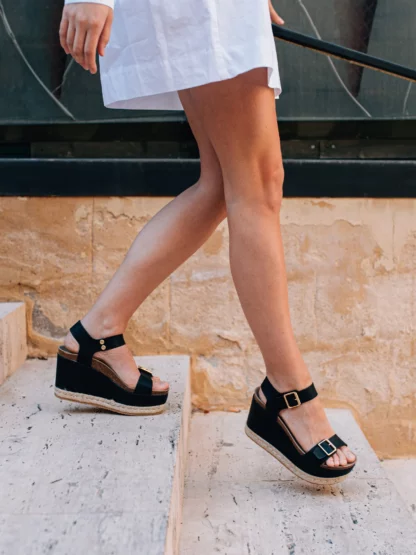 VENECIA LEATHER vegan.jpg