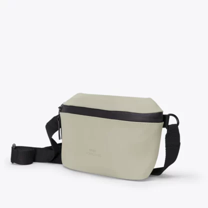 UA Jona Medium Bag Lotus Series Pastel Green 02.jpg