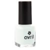 vernis a ongles faux blanc bleute vernis bleu pastel.jpg
