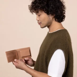 Tobi_s-Wallet-Camel-Hunter-Leather-Inside